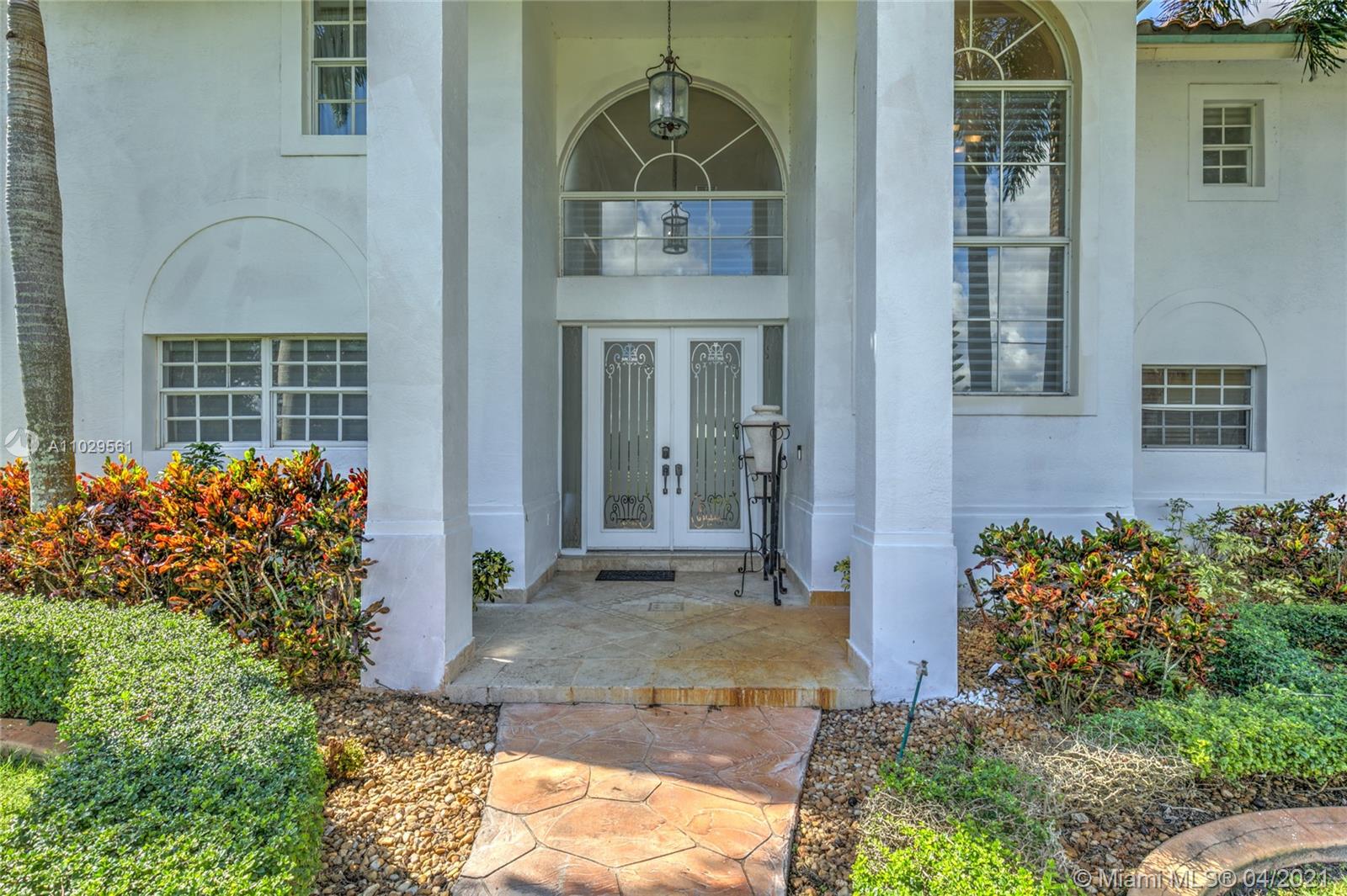 16880 Southwest 59th Court Southwest Ranches, FL 33331 - Photo 3 of 38 Gallery Image 3
