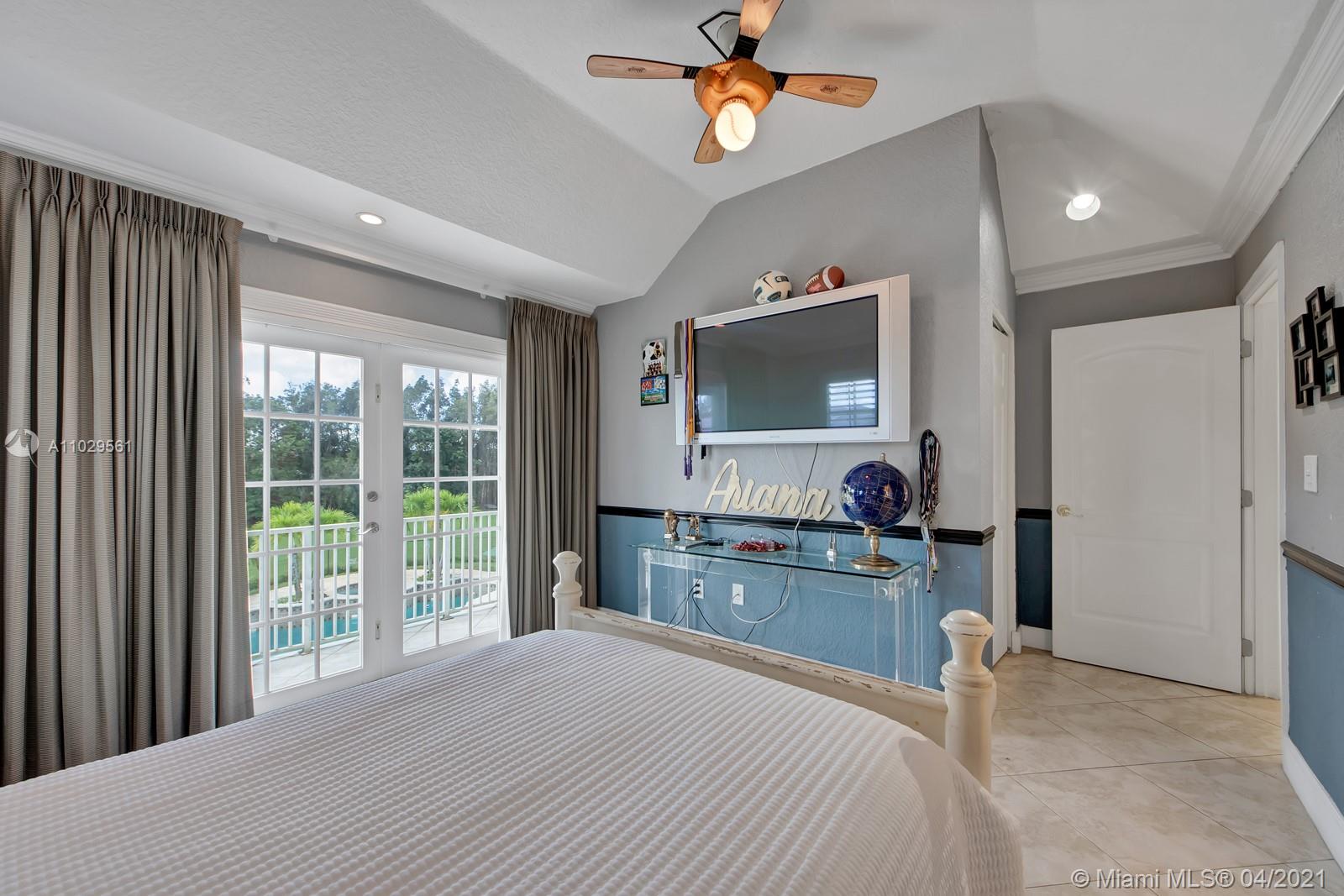 16880 Southwest 59th Court Southwest Ranches, FL 33331 - Photo 33 of 38 Gallery Image 33