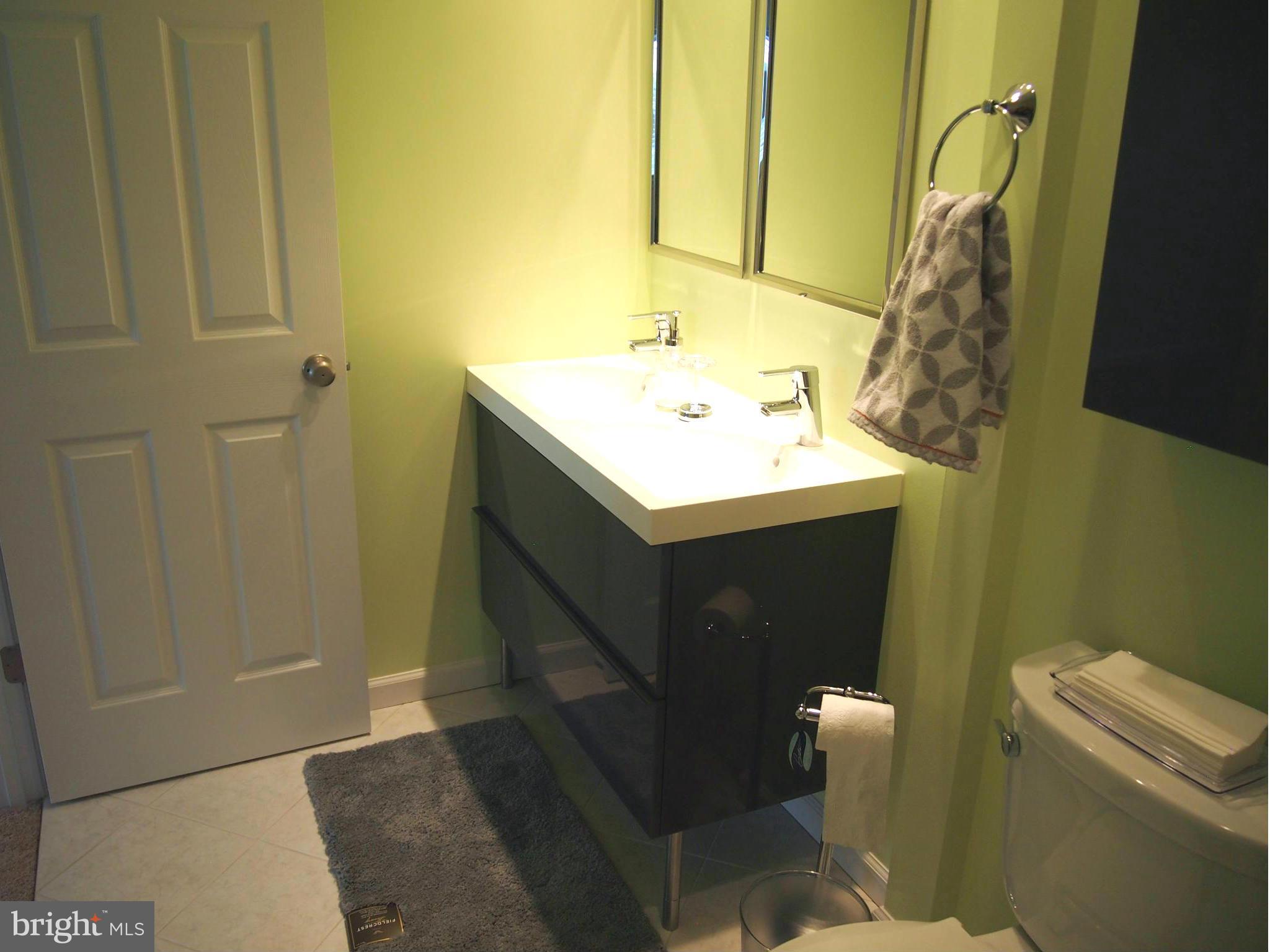8341 Montgomery Run Road, Unit G Ellicott City, MD 21043 - Photo 27 of 30 Bath (Master)