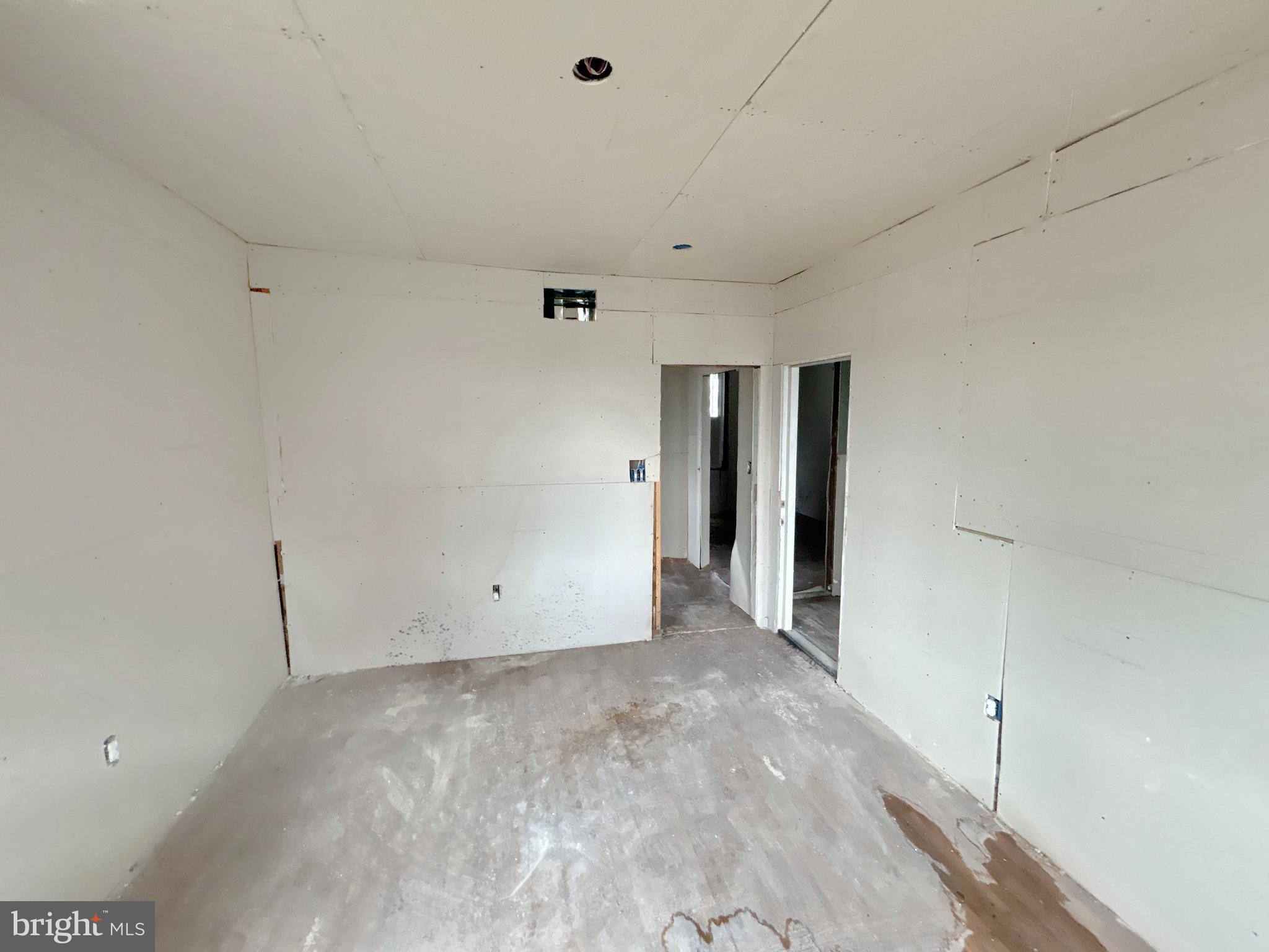 3904 Belle Avenue Baltimore, MD 21215 - Photo 9 of 15 Interior