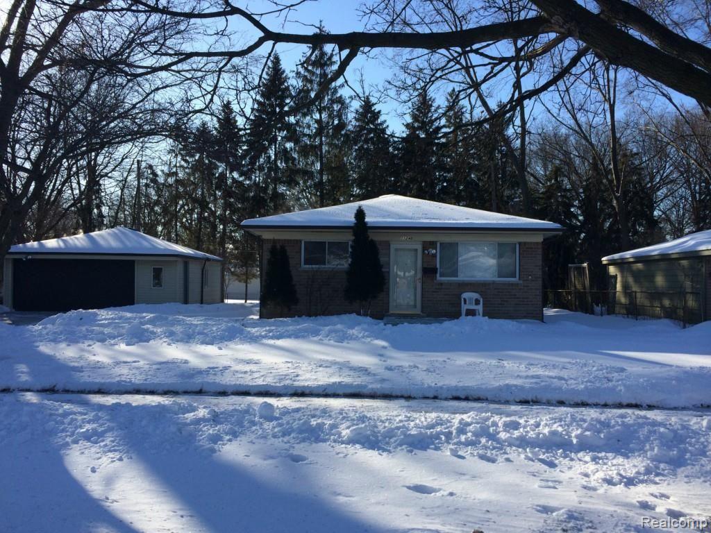 11248 Martin Road Warren, MI 48093 - Photo 20 of 20 I-Phone Pictures 1 704.jpg