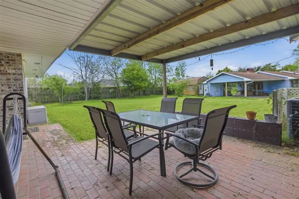 $229,000 | 607 Lockwood Court, Lake Charles, LA 70605