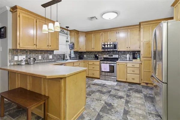 $229,000 | 607 Lockwood Court, Lake Charles, LA 70605
