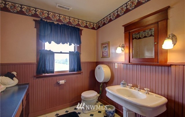 17439 McLean Road Mount Vernon, WA 98273 - Photo 12 of 23