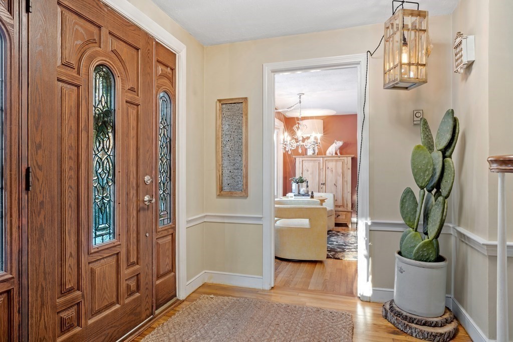 6 Oxford Road Hampstead, NH 03841 - Photo 2 of 32