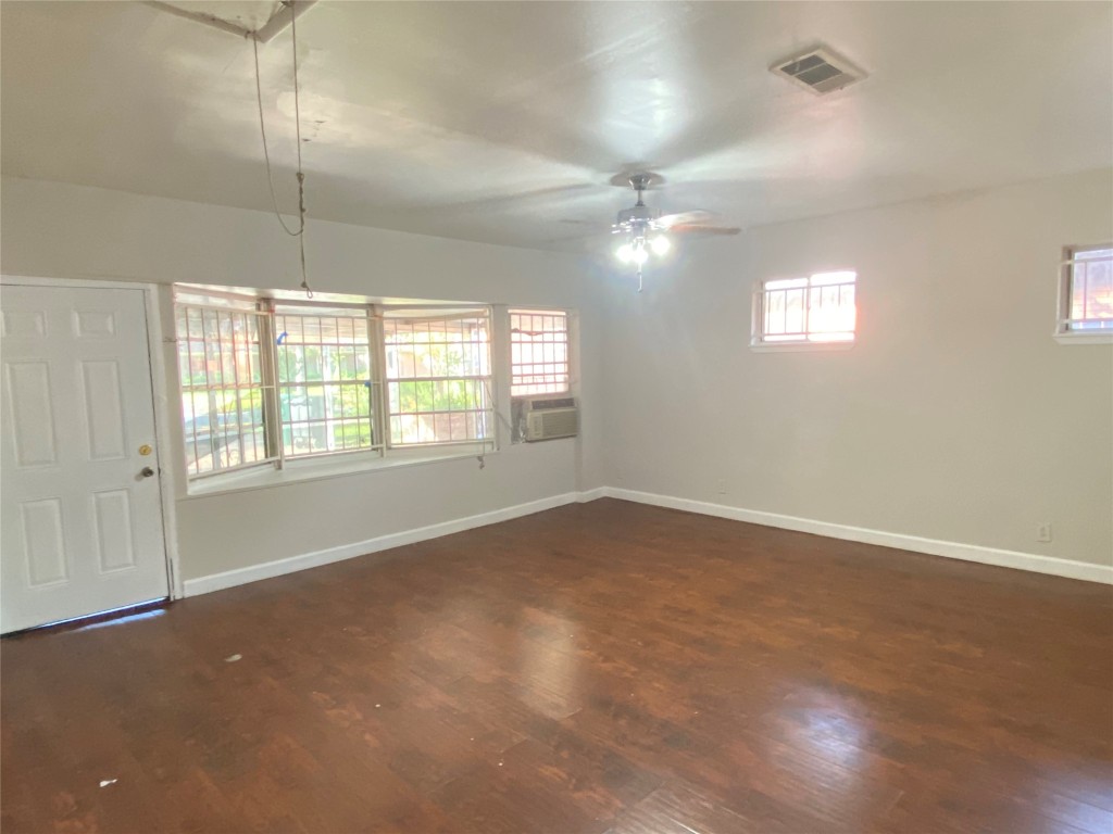 6602 Ariel Street Houston, TX 77074 - Photo 17 of 18