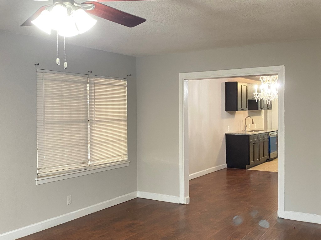 6602 Ariel Street Houston, TX 77074 - Photo 2 of 18