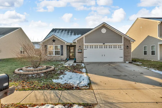 $249,999 | 2941 West Hawanian Lane, Monrovia, IN 46157