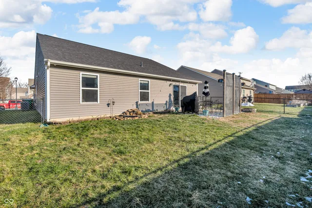 $249,999 | 2941 West Hawanian Lane, Monrovia, IN 46157