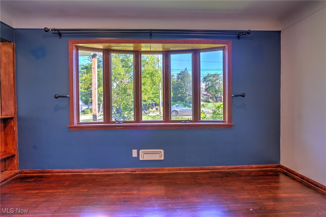5503 West Pleasant Valley Road Parma, OH 44129 - Photo 11 of 37 Gallery Image 11