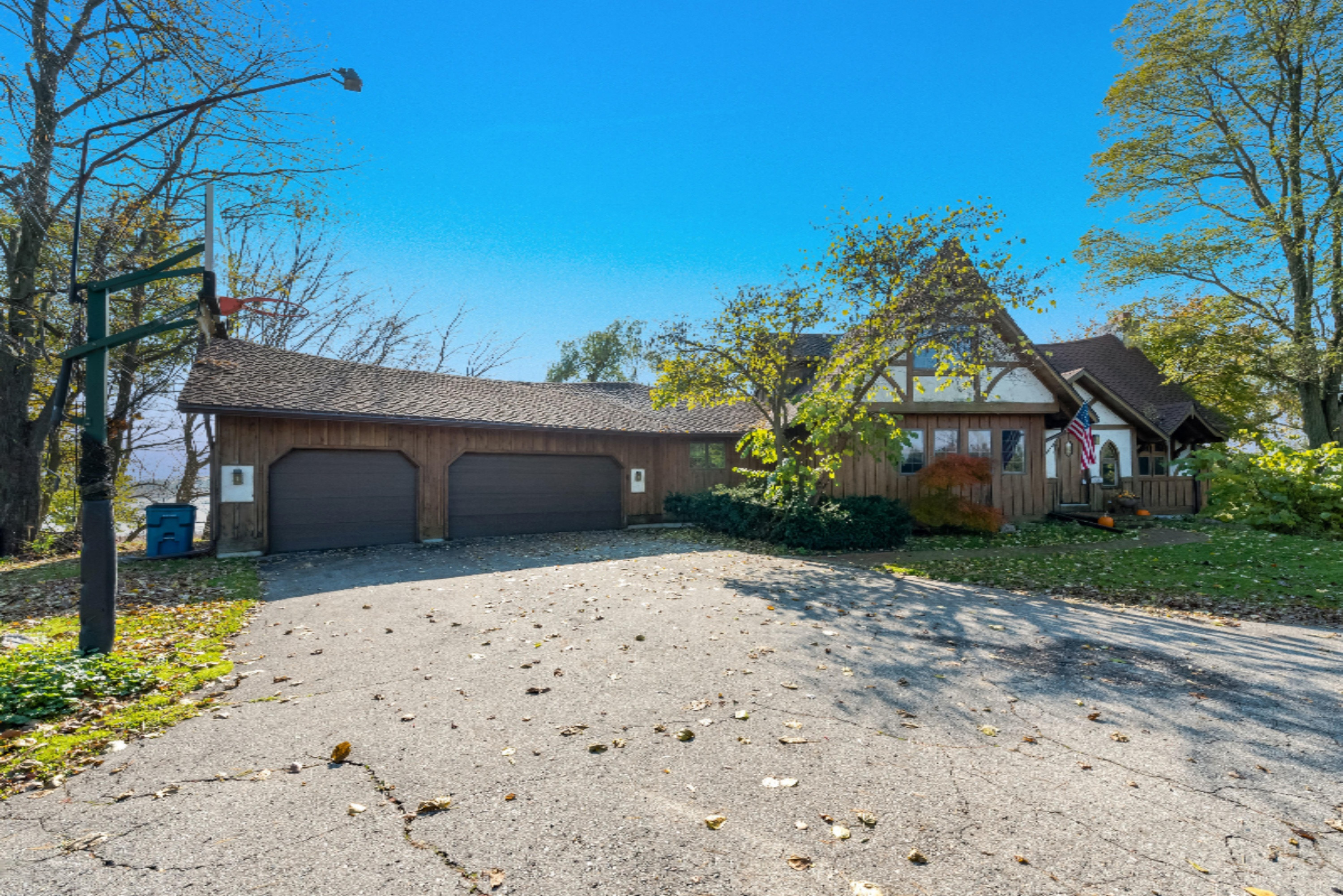 13952 Cascade Road Southeast Lowell, MI 49331 - Photo 3 of 47 RJG_0145