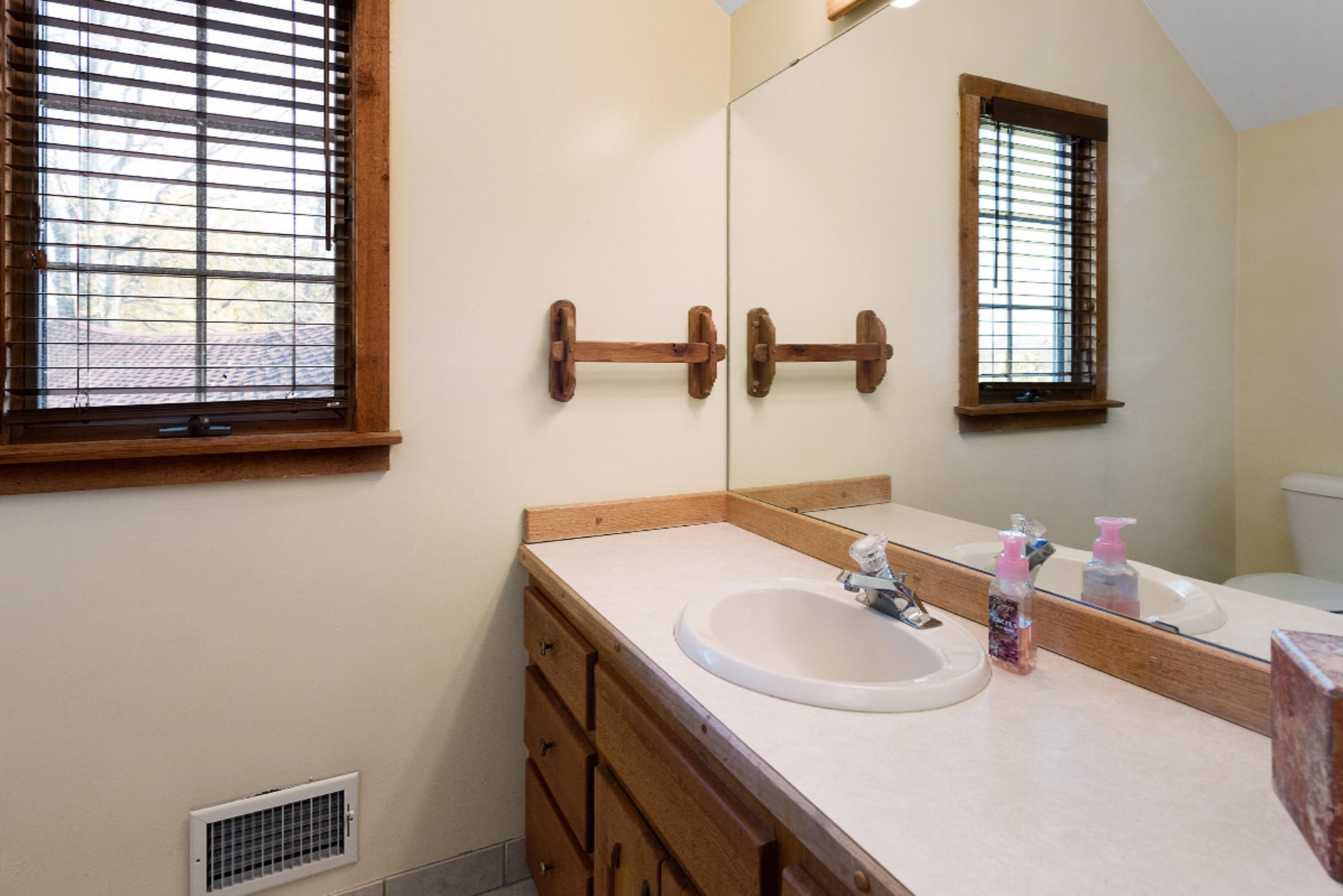 13952 Cascade Road Southeast Lowell, MI 49331 - Photo 31 of 47 RJG_0123