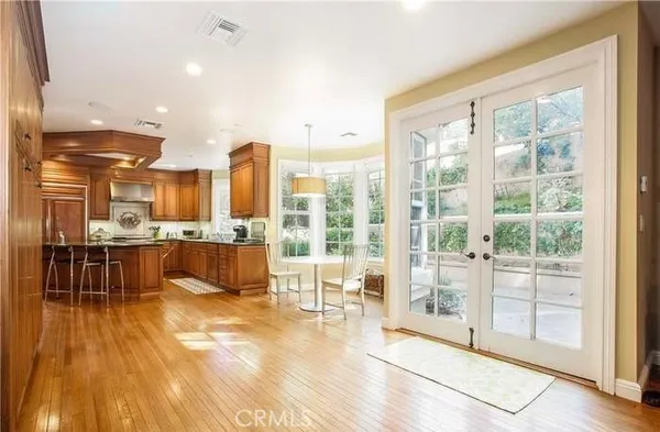 $7,500 | 3028 East Chevy Chase Drive, Glendale, CA 91206