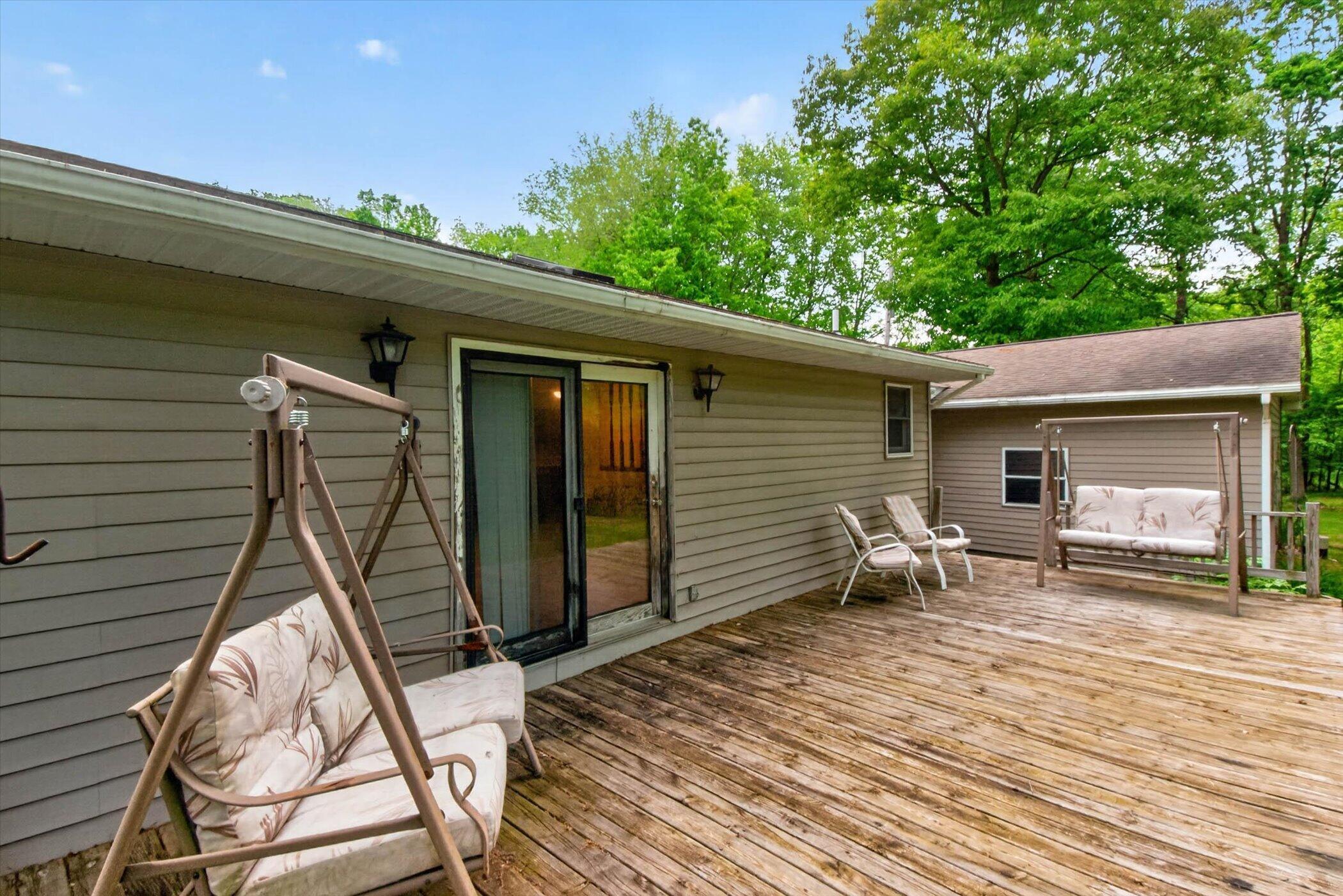 3076 Senator Road Sheridan, MI 48884 - Photo 30 of 47 29-3076-Senator-Rd-Sheridan-WindowStill