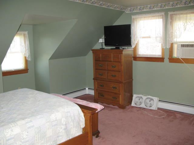 58 Colonial Road Stillwater, NY 12170 - Photo 8 of 12 Photo 8