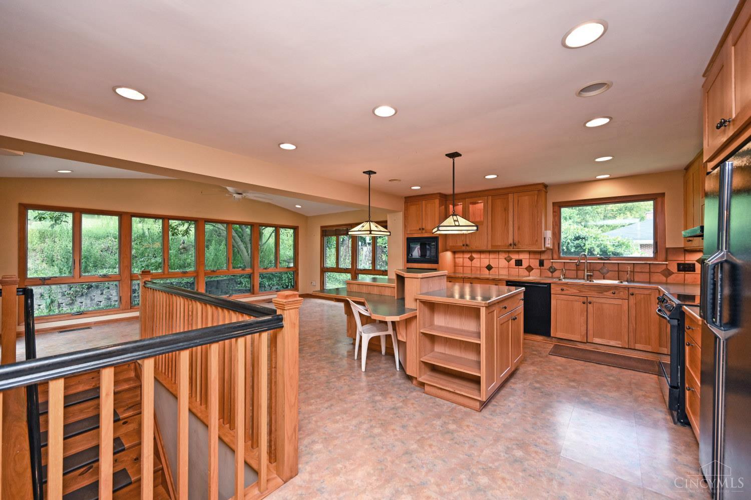 7714 Forest Road Cincinnati, OH 45255 - Photo 21 of 43 Gallery Image 21