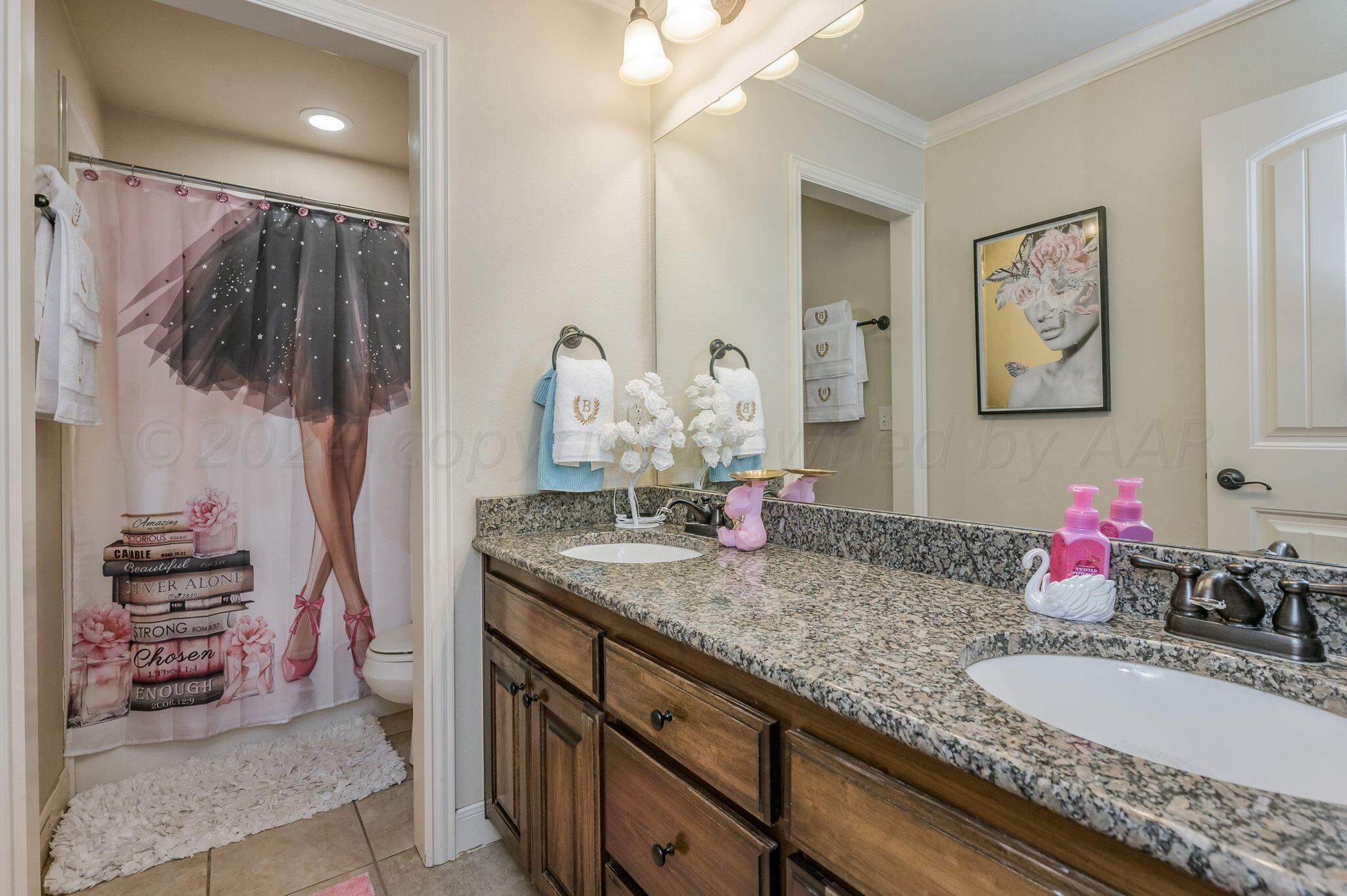 16950 Dove Prairie Road Canyon, TX 79015 - Photo 20 of 43 Hall Bathroom