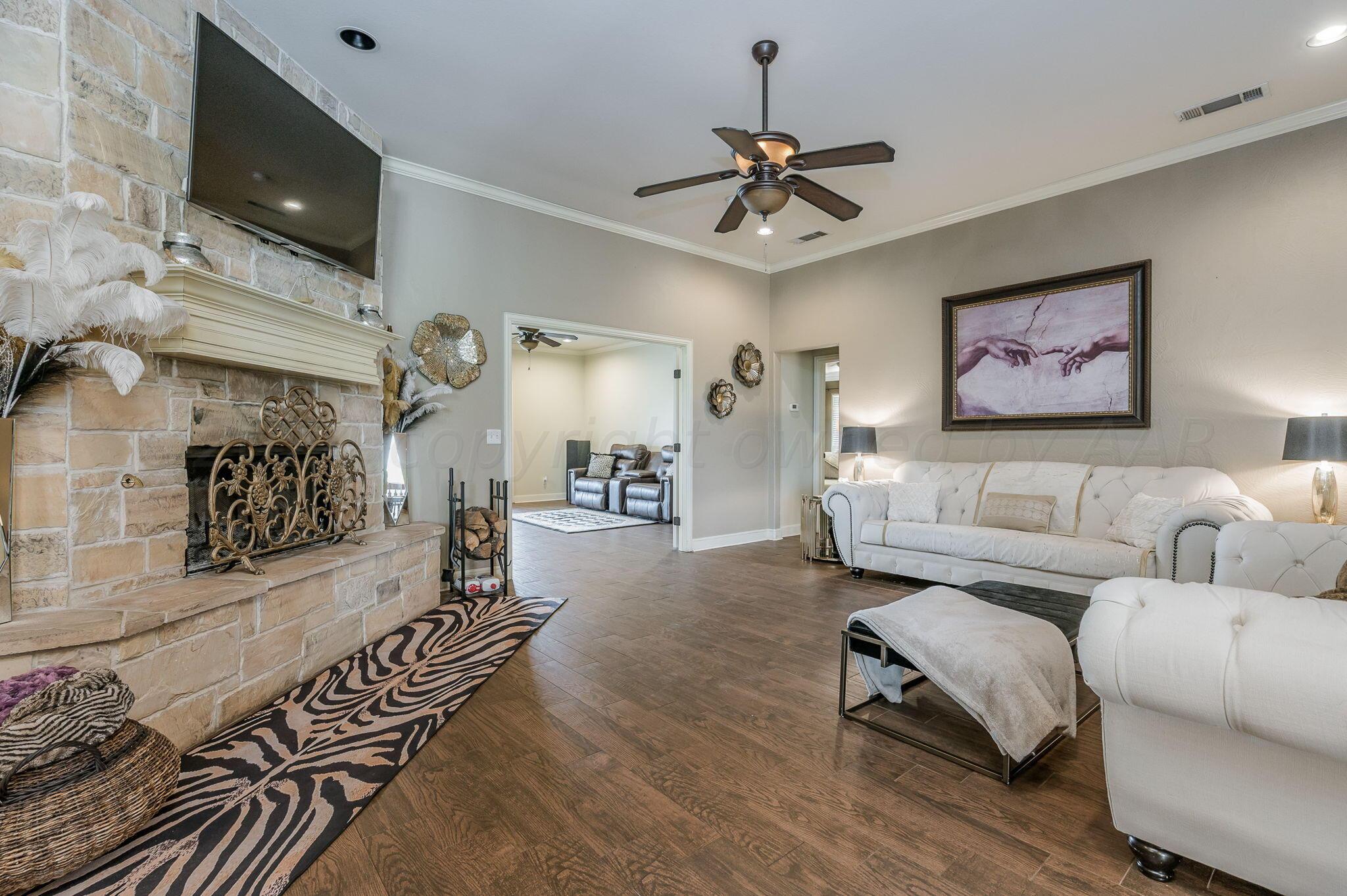16950 Dove Prairie Road Canyon, TX 79015 - Photo 8 of 43 Living Room