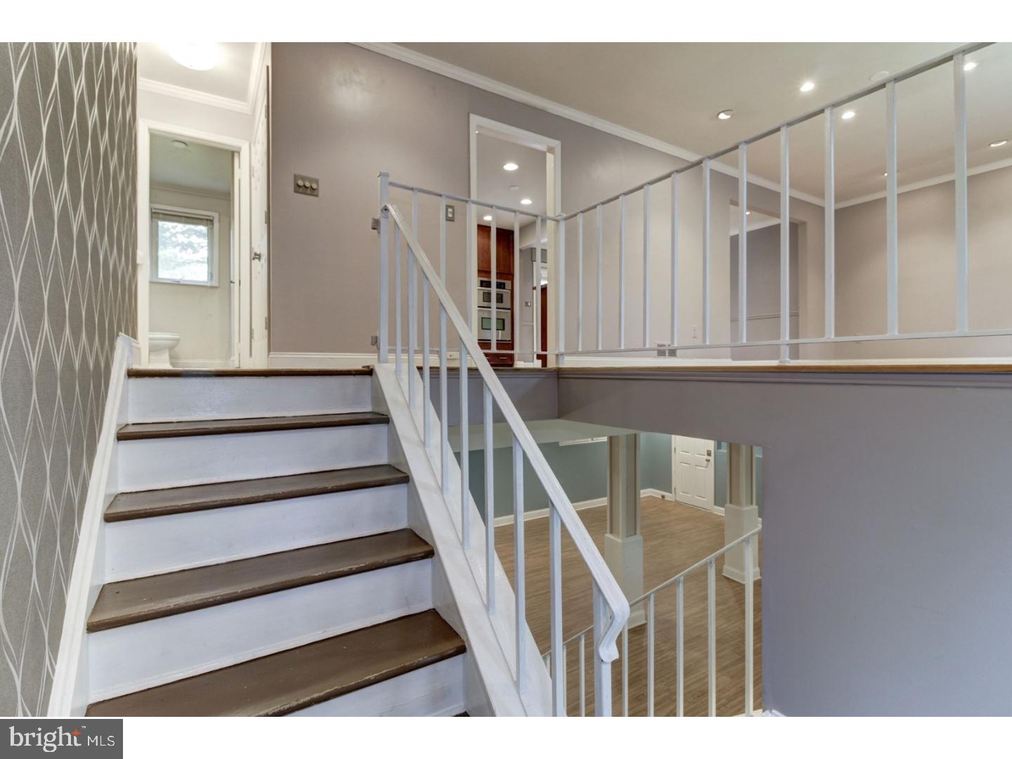 2 Sandy Lane Ewing, NJ 08628 - Photo 4 of 25 Foyer