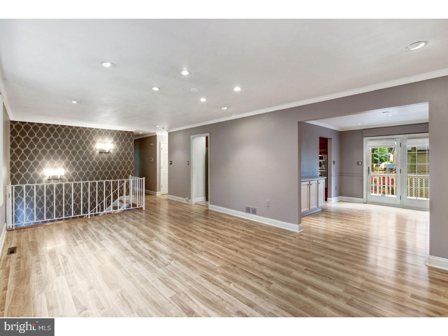 2 Sandy Lane Ewing, NJ 08628 - Photo 6 of 25 Dining Room