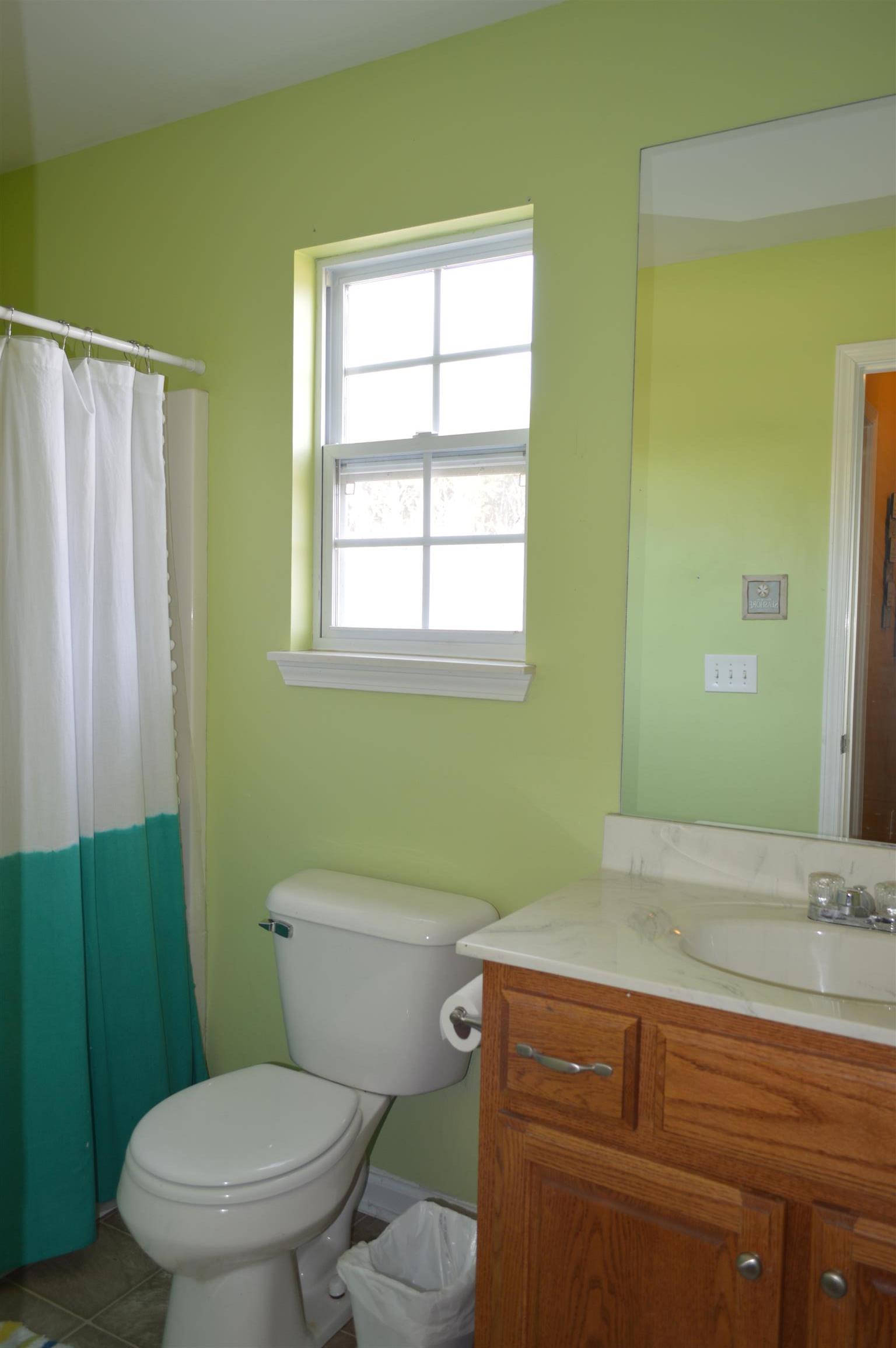 571 Windy Road Mount Juliet, TN 37122 - Photo 7 of 11 Hallway bathroom