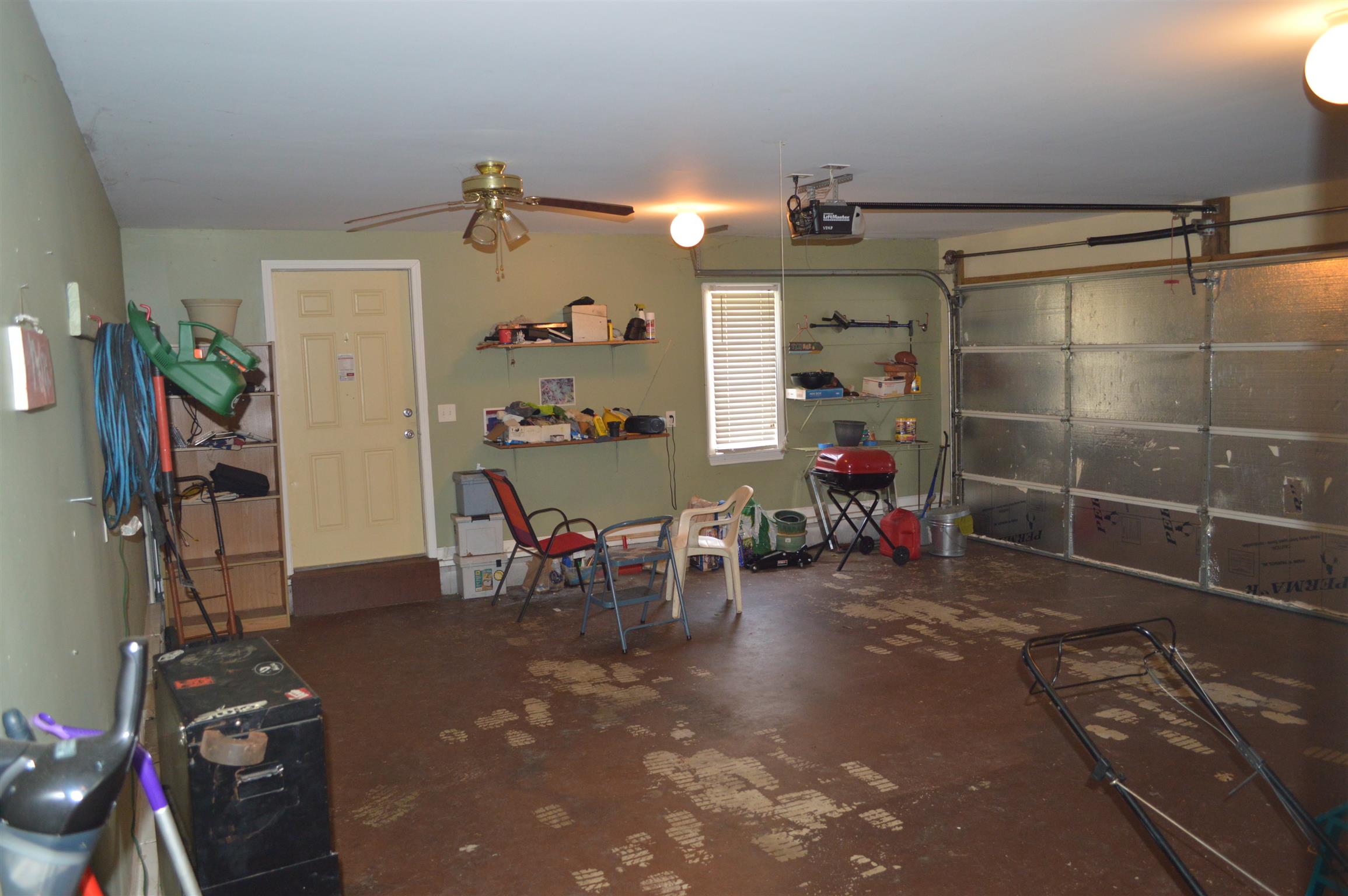 571 Windy Road Mount Juliet, TN 37122 - Photo 10 of 11 2 Car Garage.