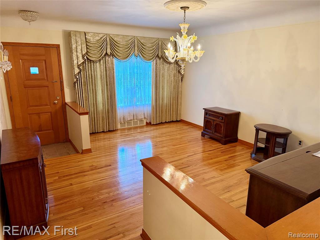 3740 Martin Road Warren, MI 48092 - Photo 4 of 31 Gallery Image 4