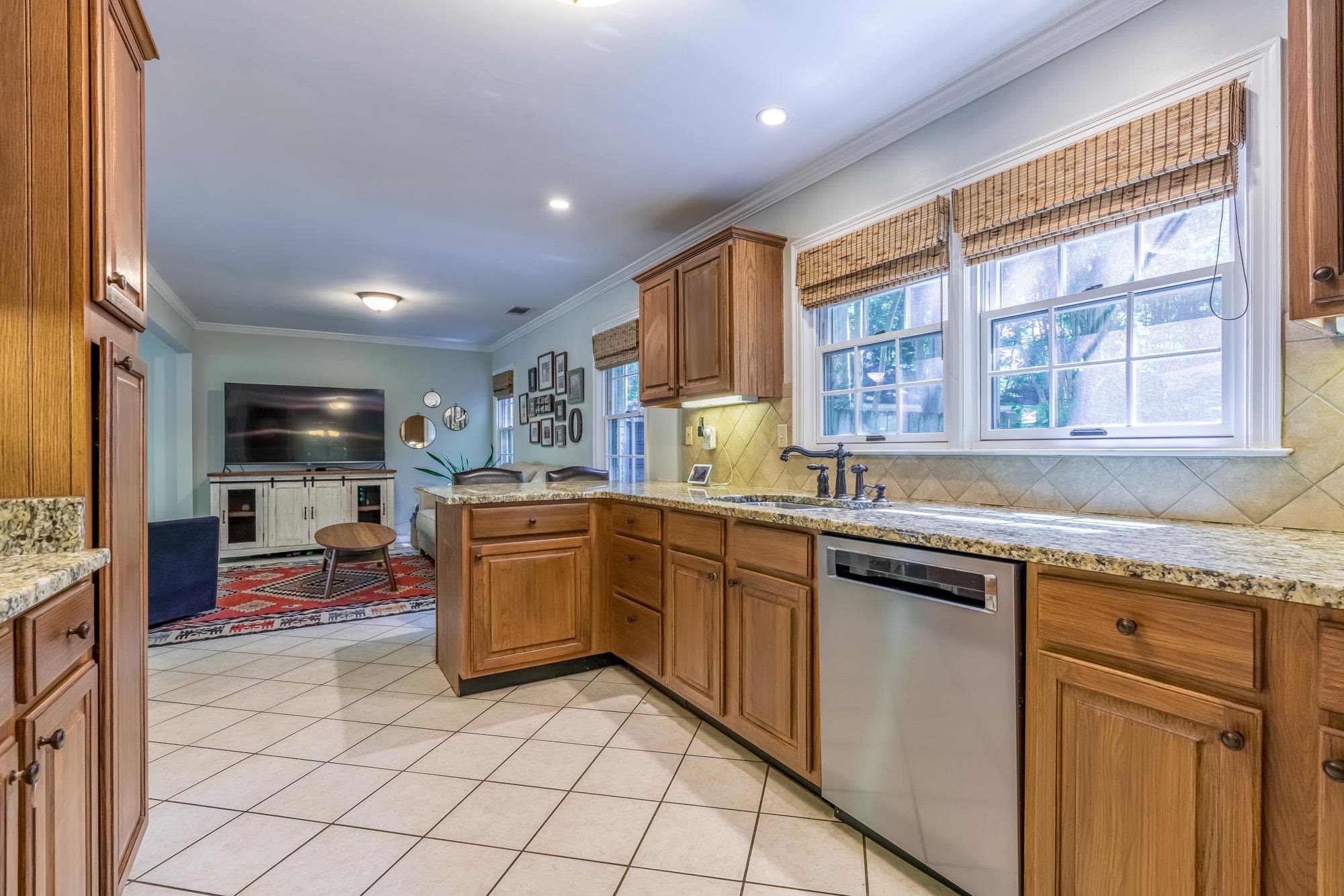 4458 Cherrydale Road Memphis, TN 38117 - Photo 11 of 25 Gallery Image 11