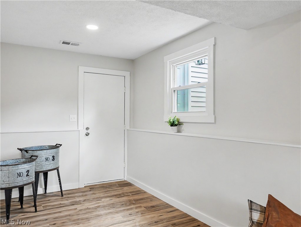 6275 Taylor Road Clinton, OH 44216 - Photo 18 of 32 Gallery Image 18