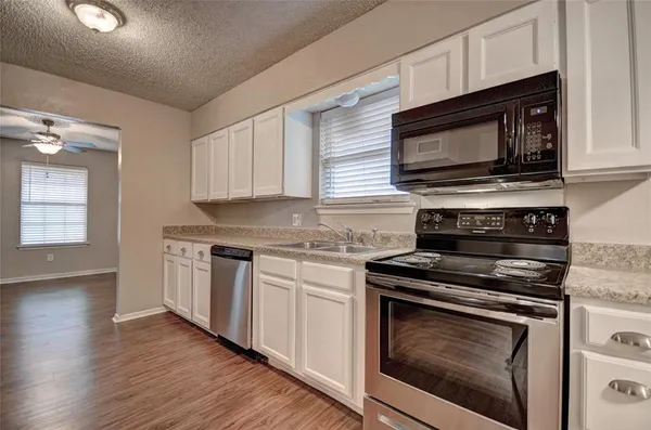 $1,650 | 3319 Crites Street, Unit 101, Richland Hills, TX 76118