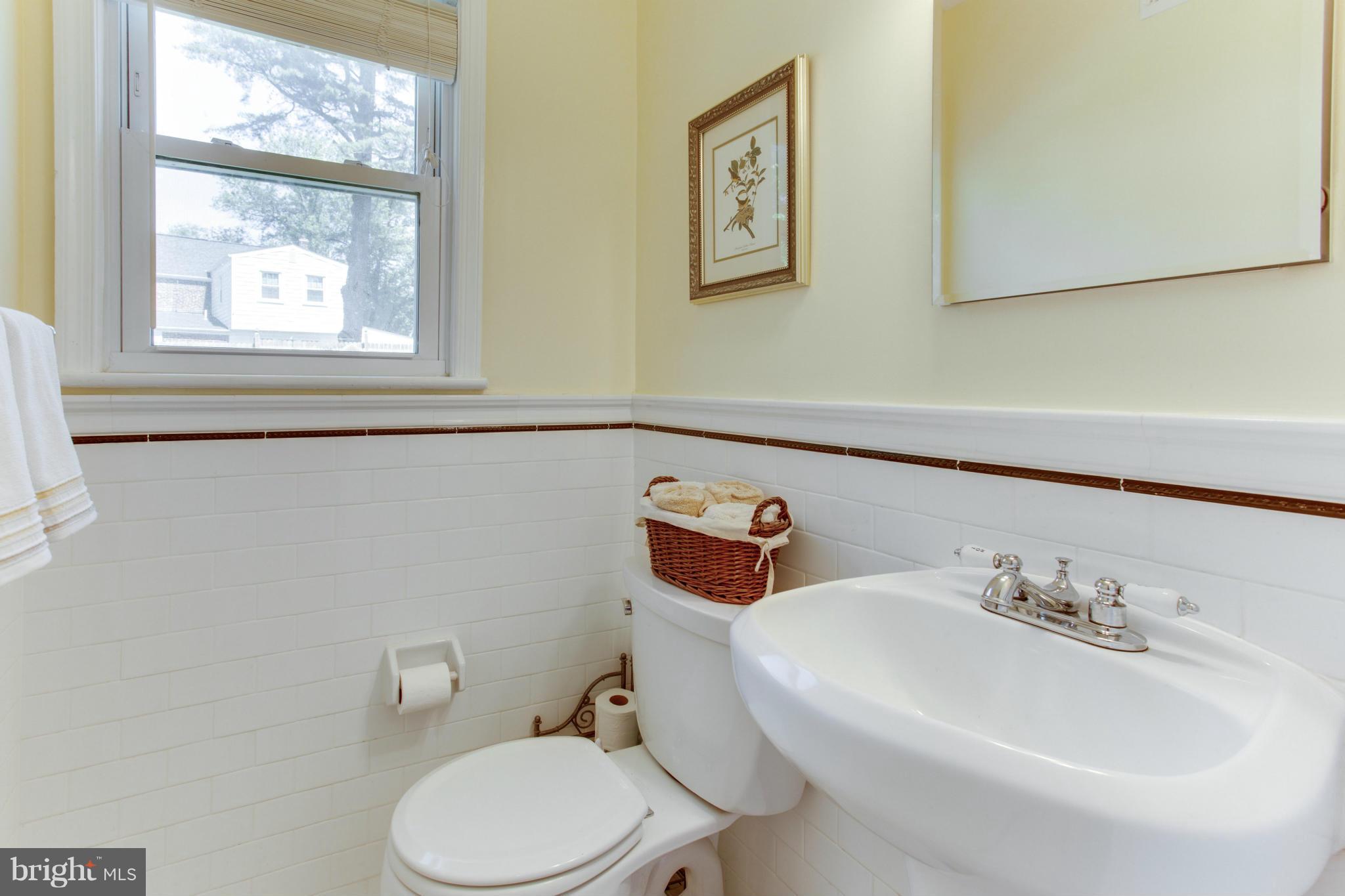 9618 Evergreen Street Silver Spring, MD 20901 - Photo 28 of 30 Bath