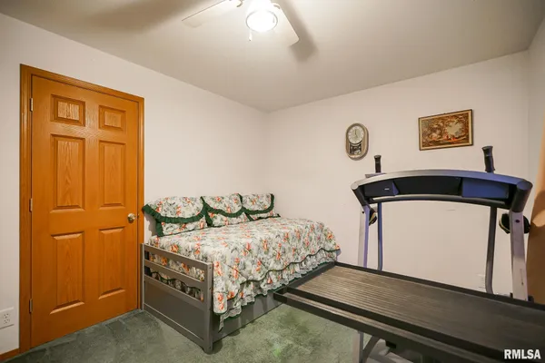 $252,500 | 297 Macallen Lake Road, Carlock, IL 61725