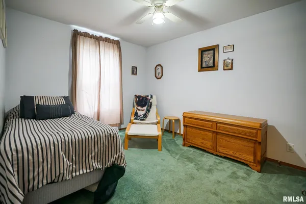 $252,500 | 297 Macallen Lake Road, Carlock, IL 61725