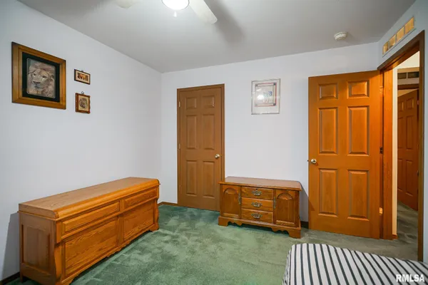 $252,500 | 297 Macallen Lake Road, Carlock, IL 61725