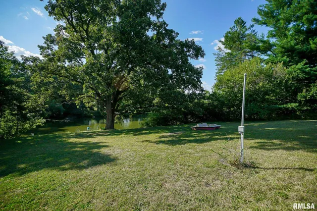 $264,900 | 297 Macallen Lake Road, Carlock, IL 61725