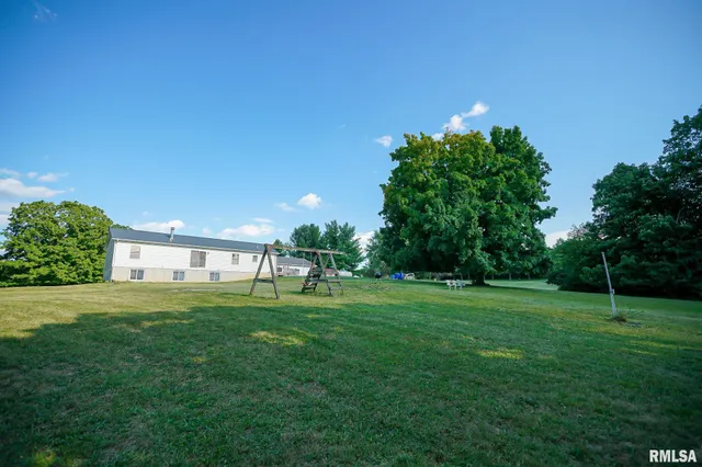 $264,900 | 297 Macallen Lake Road, Carlock, IL 61725