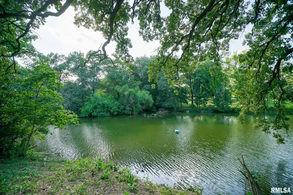 $252,500 | 297 Macallen Lake Road, Carlock, IL 61725