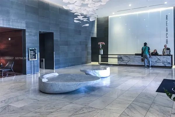 $6,400 | 68 Southeast 6th Street, Unit 2312, Miami, FL 33131