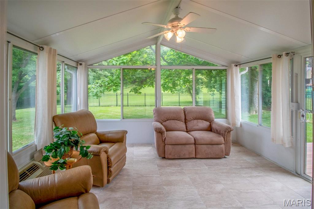 15464 Clover Ridge Drive Chesterfield, MO 63017 - Photo 15 of 53 Gallery Image 15