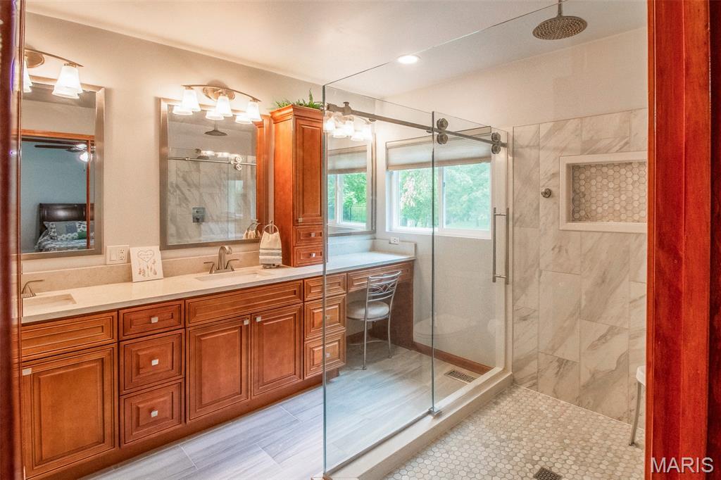 15464 Clover Ridge Drive Chesterfield, MO 63017 - Photo 21 of 53 Gallery Image 21
