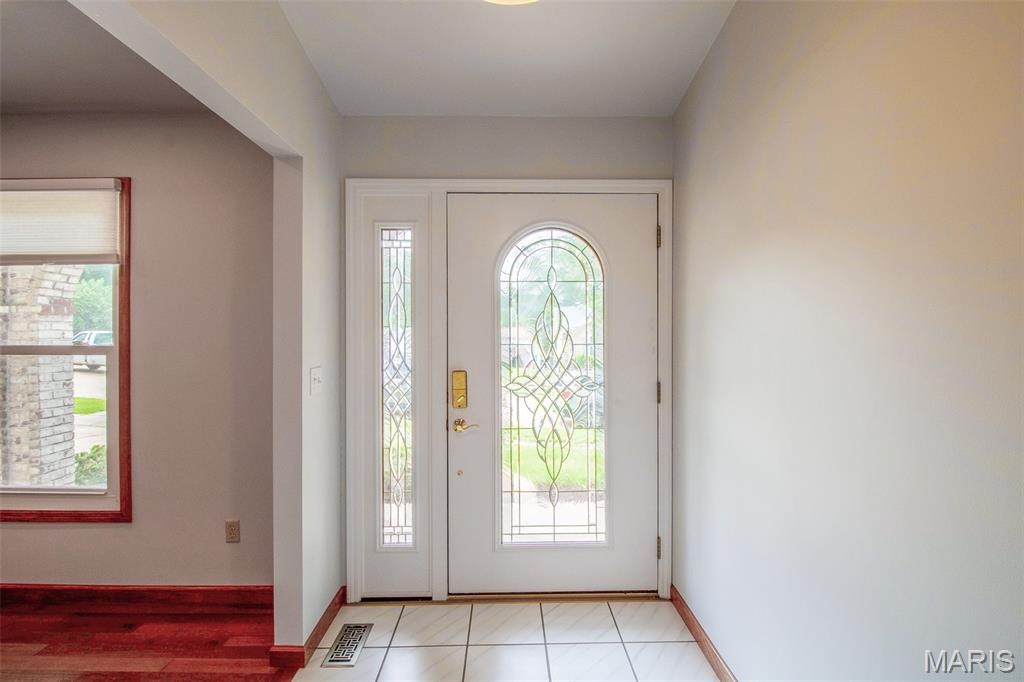 15464 Clover Ridge Drive Chesterfield, MO 63017 - Photo 31 of 53 Gallery Image 31