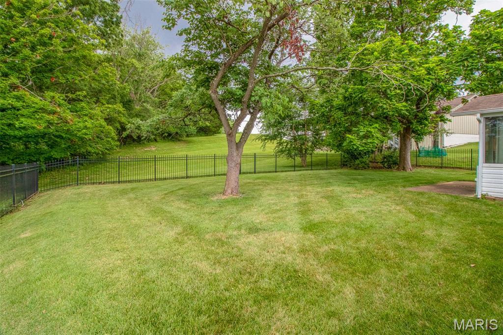 15464 Clover Ridge Drive Chesterfield, MO 63017 - Photo 49 of 53 Gallery Image 49