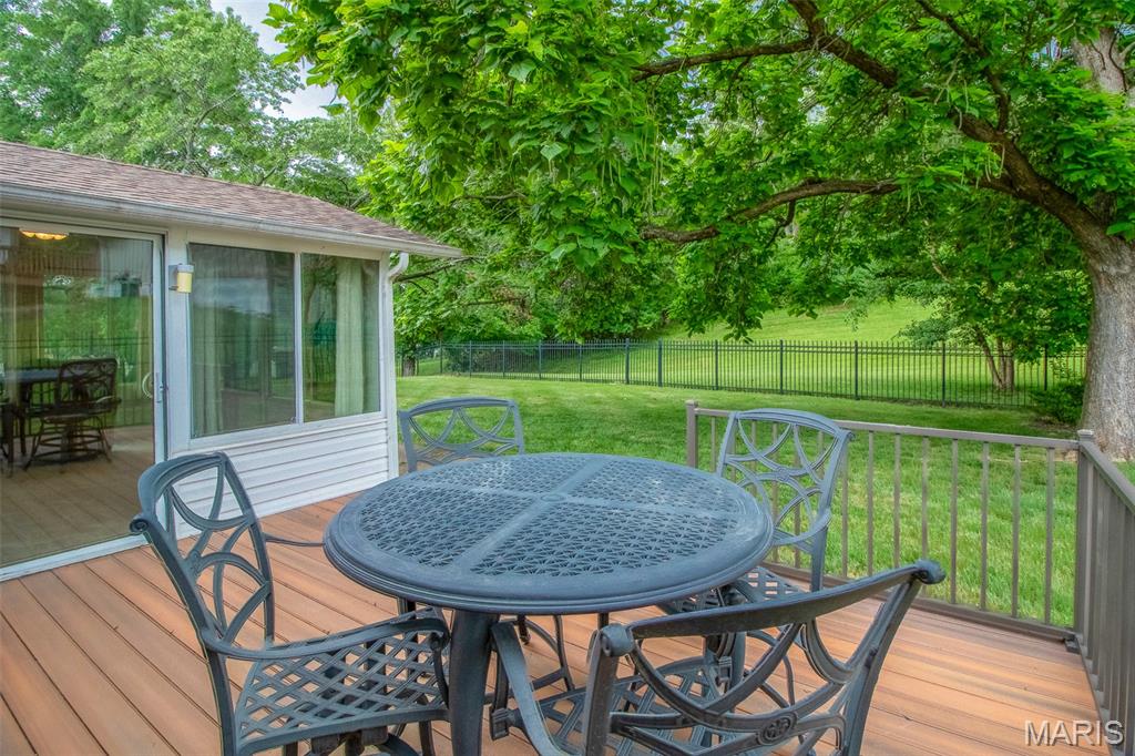 15464 Clover Ridge Drive Chesterfield, MO 63017 - Photo 51 of 53 Gallery Image 51