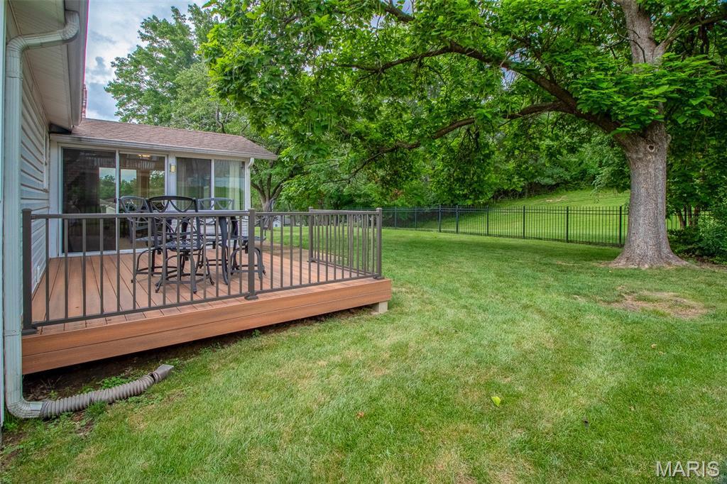 15464 Clover Ridge Drive Chesterfield, MO 63017 - Photo 9 of 53 Gallery Image 9