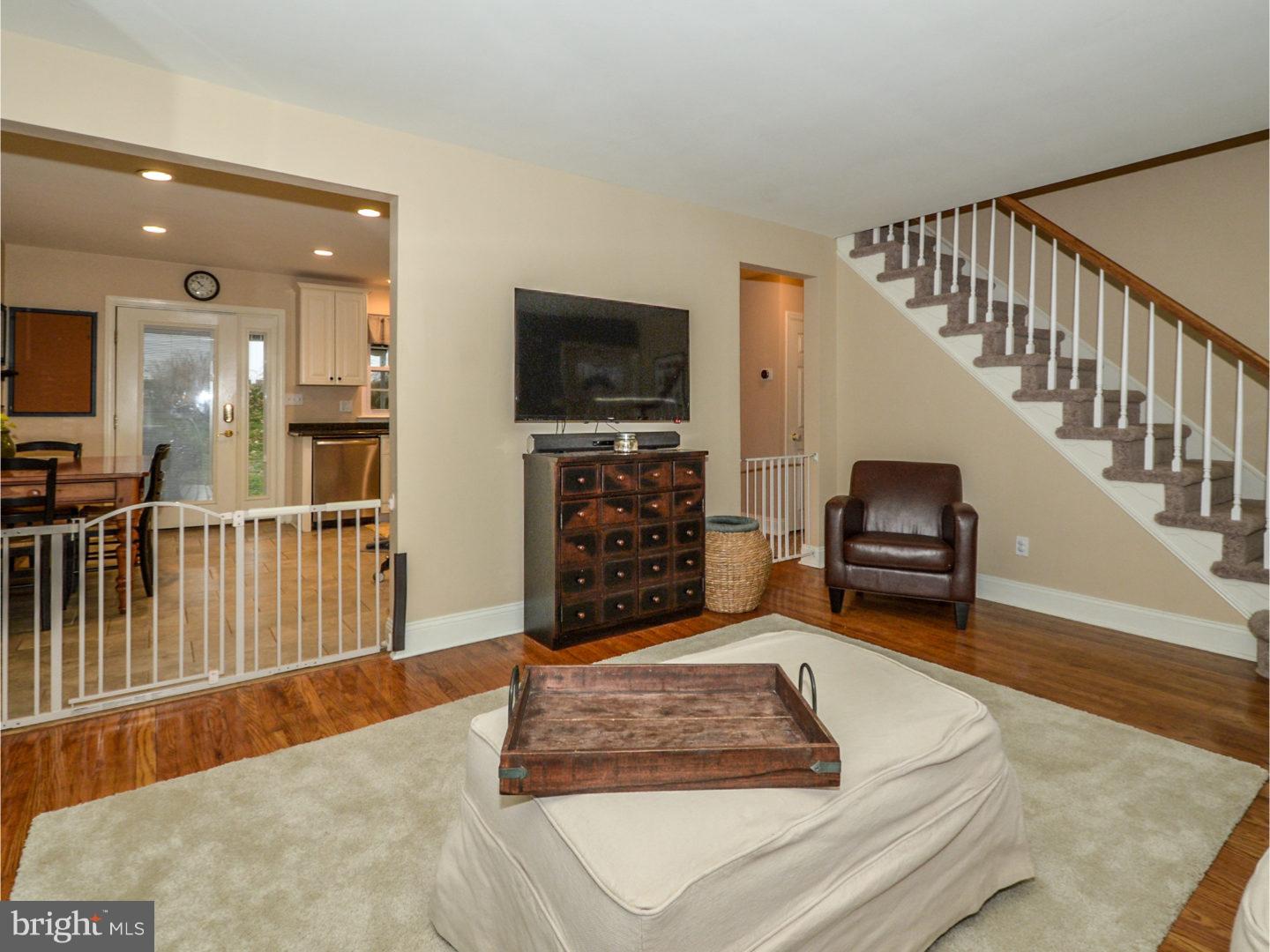 44 Rodmor Road Havertown, PA 19083 - Photo 4 of 22 Family Room