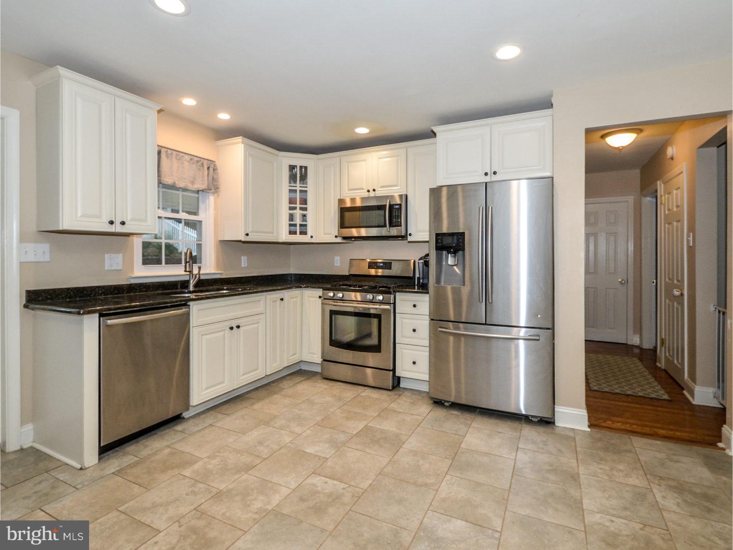 44 Rodmor Road Havertown, PA 19083 - Photo 5 of 22 Kitchen
