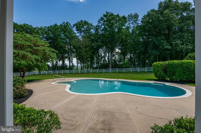 $4,500 | 558 Brownsville Road, Sinking Spring, PA 19608