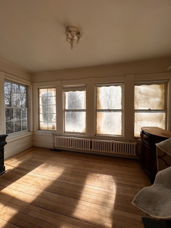 186 Buckingham Street Springfield, MA 01109 - Photo 15 of 42