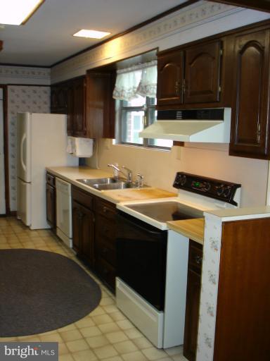 3500 Enterprise Road Bowie, MD 20721 - Photo 17 of 30 Kitchen 2