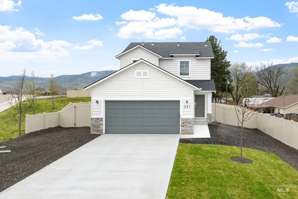 $346,990 | 301 White Tail Avenue, Horseshoe Bend, ID 83629